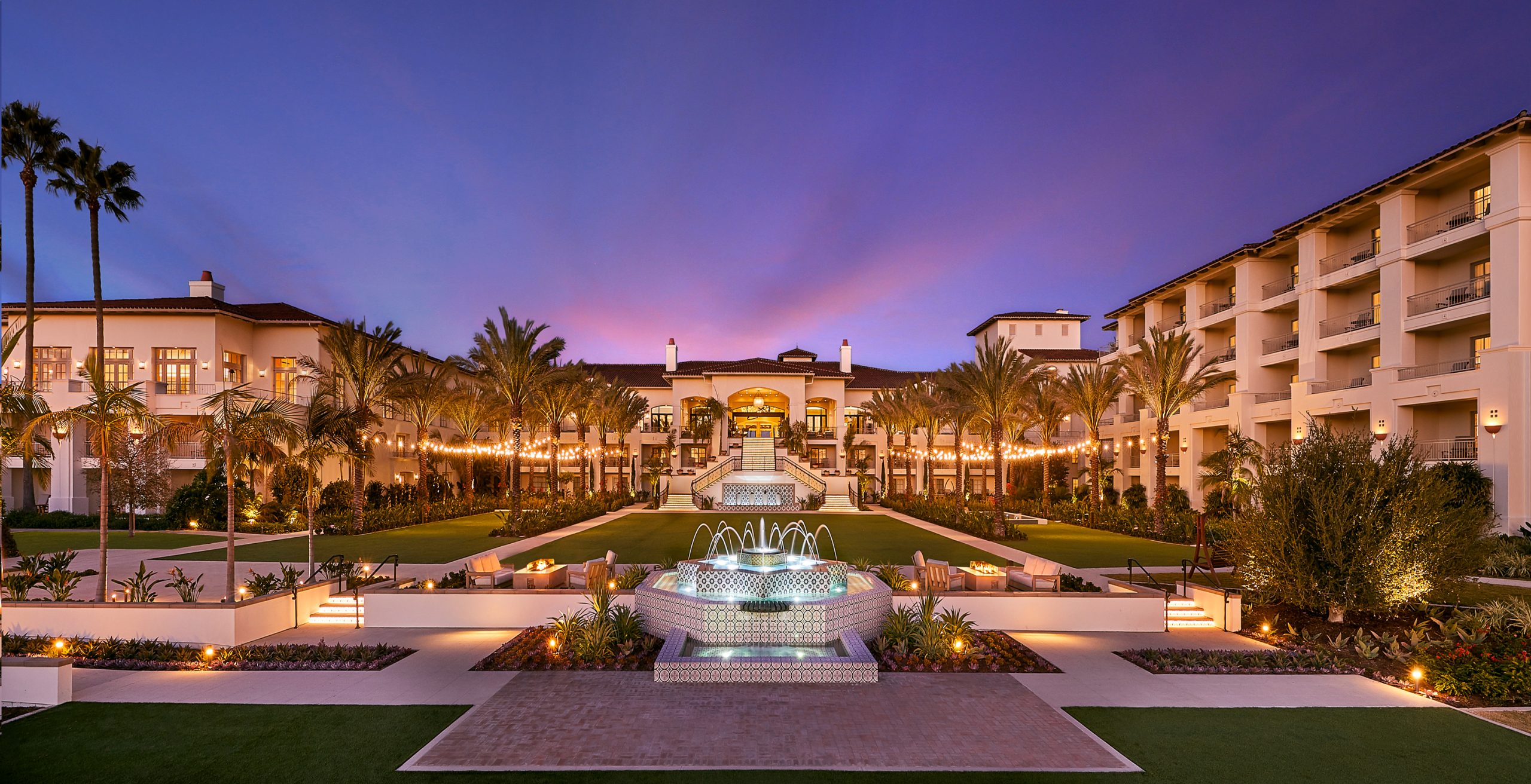 Park-Hyatt-Aviara-Courtyard-Fountain-Night